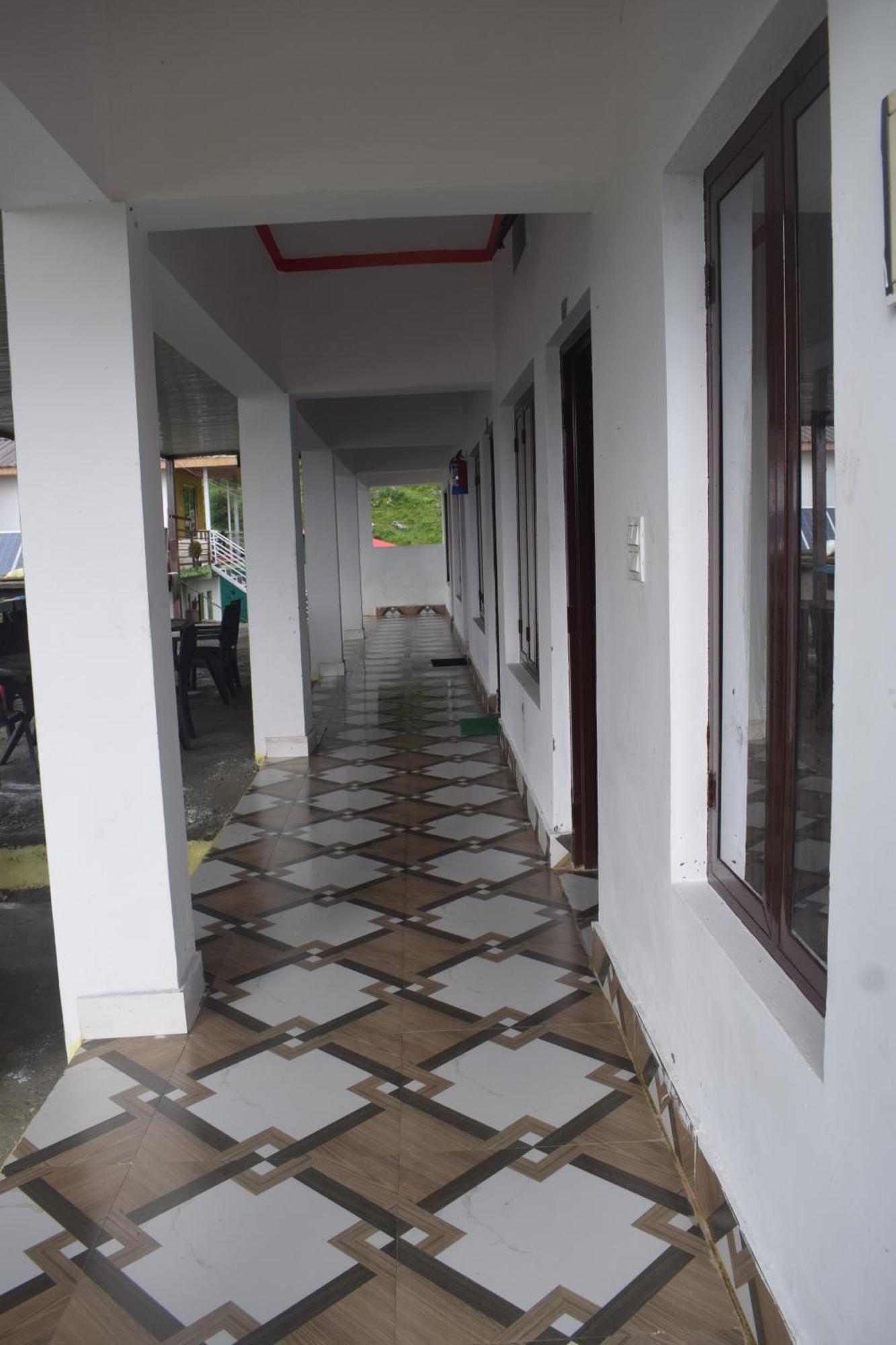 Himrab Chopta Resort Exterior photo